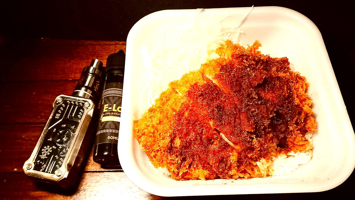 pasta5105's tweet image. もにん。

とある原画家さんの現在を探していたのに
いつの間にかやくざのDB見てた（笑）。

でもそこで大変な事実を知って
ちょっとショックを受けている朝。

いいねなどあざます。
本日もご安全に✨。

※コスパはかつや！。
#tablecheck 
#elab #vape