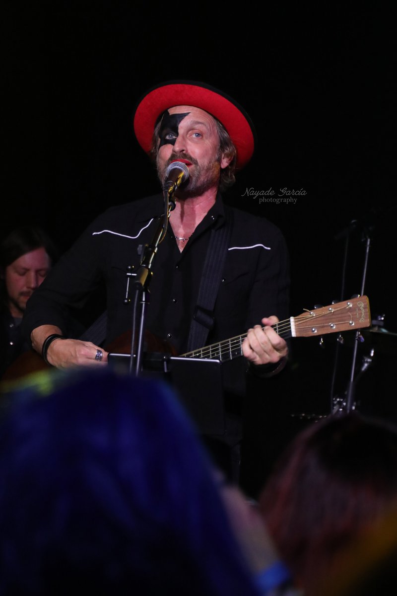 Naya_gm's tweet image. First photos of @RobBenedict  at @ExitInNash 

More to come soon 💙

#RobBenedict #Concert