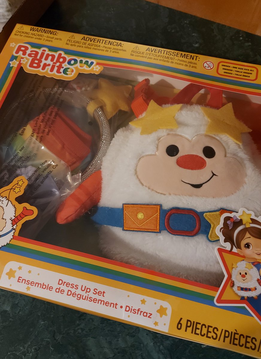 KittyFails's tweet image. Some get excited for a shoe sale.
I am the type to see 20% off a Collectable I want, and get that same rush.
Yea, I'm 40 and collect children's toys. 
Maybe I should change my name to Petra Pan 🤭