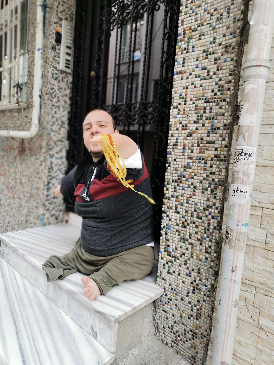 Gel vatandaş gel Emre’nin birbirinden güzel tespihlerine küpe ve kolyelerine ayrıca birbirinden güzel taraftar tespihlerine gel üstelik yurtdışına da gönderim yapıyorum bilgi ve sipariş için shopier.com/ebtespih adresinden birbirinden güzel tespihlere sahip olabilirsiniz