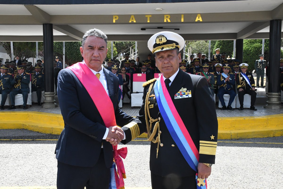 Ministerio de Defensa tweet media