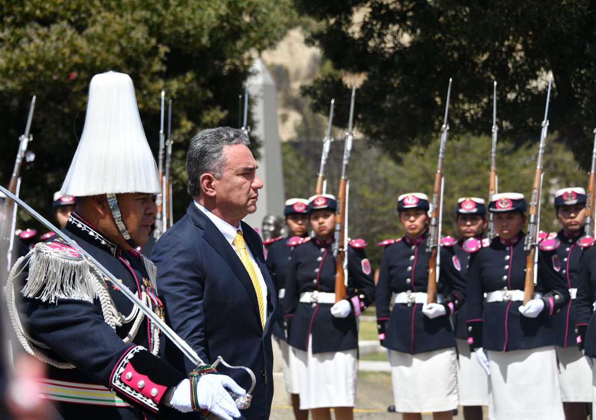 Ministerio de Defensa tweet media