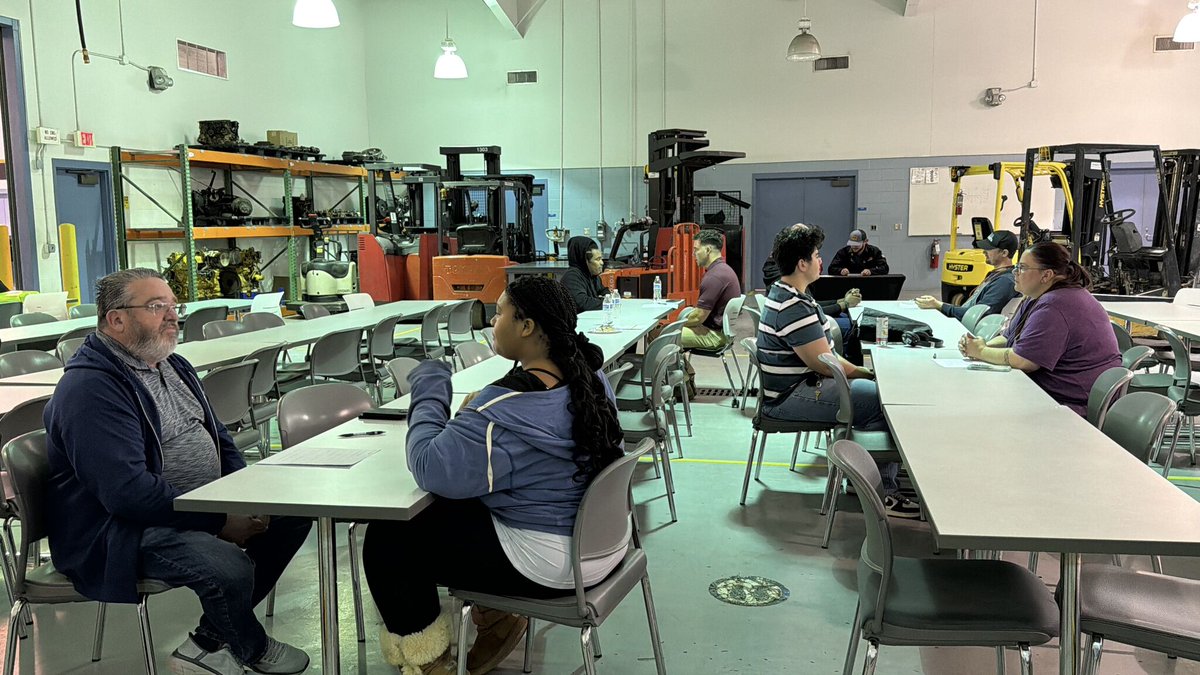 The AED Foundation hosted a Pathways Career Day with @SkillsUSANC at <a href="/waketechcc/">Wake Tech</a>’s Southern Campus in Raleigh, NC—welcoming 100+ students for hands-on learning, mock interviews &amp; equipment demos. Thanks to all AED members &amp; partners who participated to make this event possible!