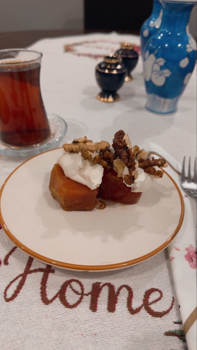 Annemin yazlık sezonunu kapatıp eve geldiği ne kadar da belli ☺️ Annem huzurum bolluğum ve bereketim 🙏🏻🧡