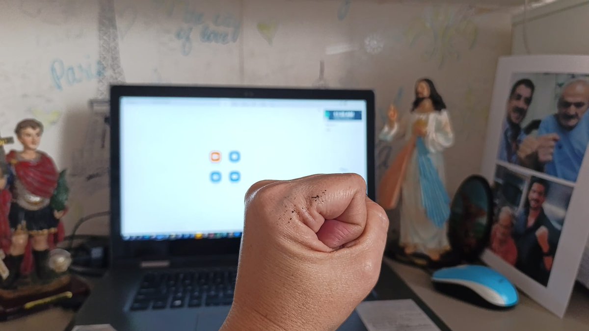 yamnef's tweet photo. Hoy también hacemos puñito! Sentencia del coautor ratificada. Gracias a Dios, a nuestro querido abogado y amigo @DVCarrilloAbad, a nuestro querido e incondicional @AbadieFausto a @FiscaliaEcuador, extraordinariamente bien representada por la Dra. Barragán, al tribunal, que dio cuenta de haber revisado todo el material antes de su decisión, y a todos y cada uno de los que nos han apoyado con mensajes, bulla y oraciones 🤍🙏🏼. 
Ahora a dedicar nuestra fuerza y energía a la audiencia de juzgamiento del 4 de diciembre contra el procesado como autor material. #JusticiaParaJaime #JusticiaParaLasVíctimas