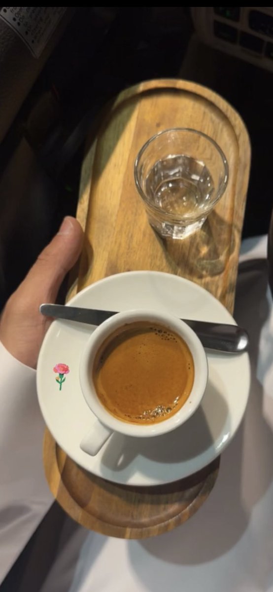 7ady_'s tweet photo. َ
لا تجعل شخصًا سيئًا يُشعرك أنك لا تستحق حياةً جيدة. https://t.co/LXkM0iE8jX