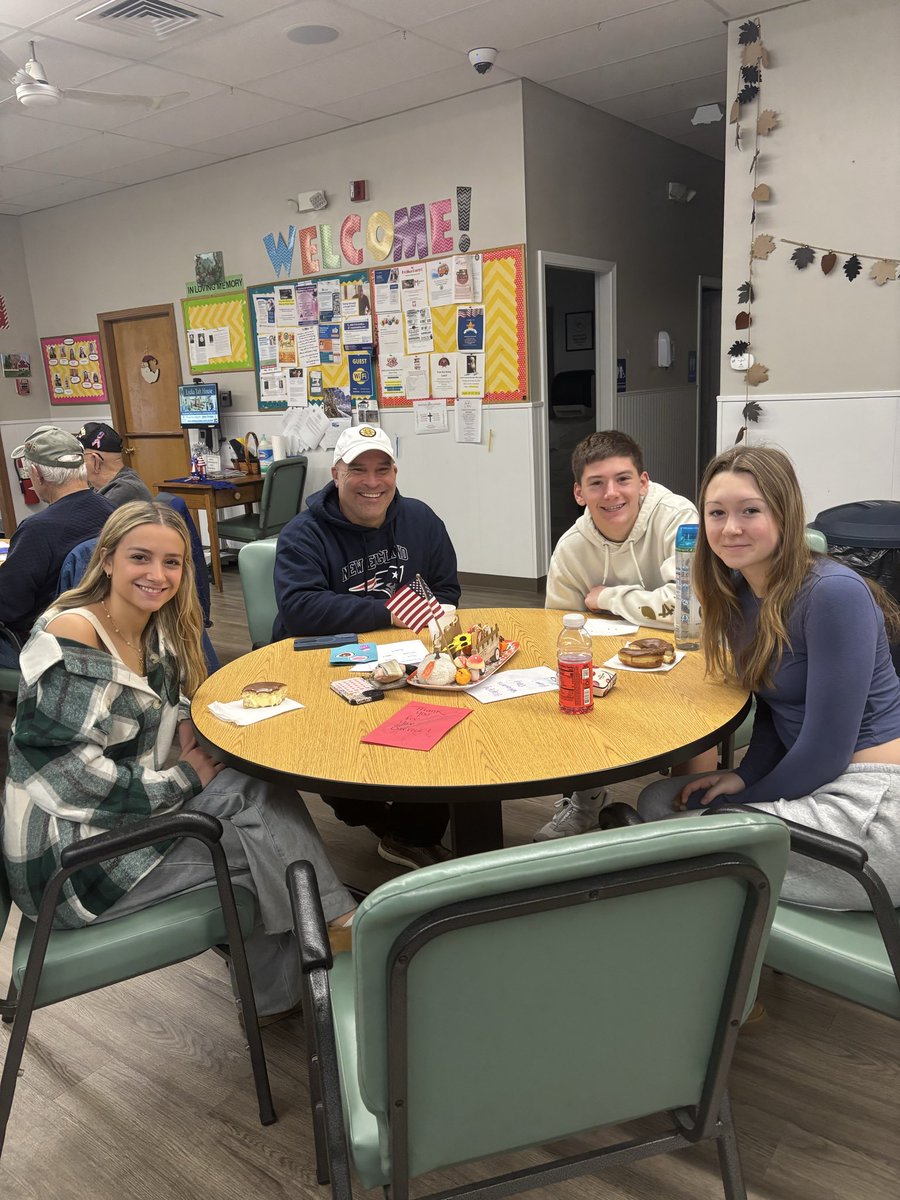 Mrs. Bernard tweet media