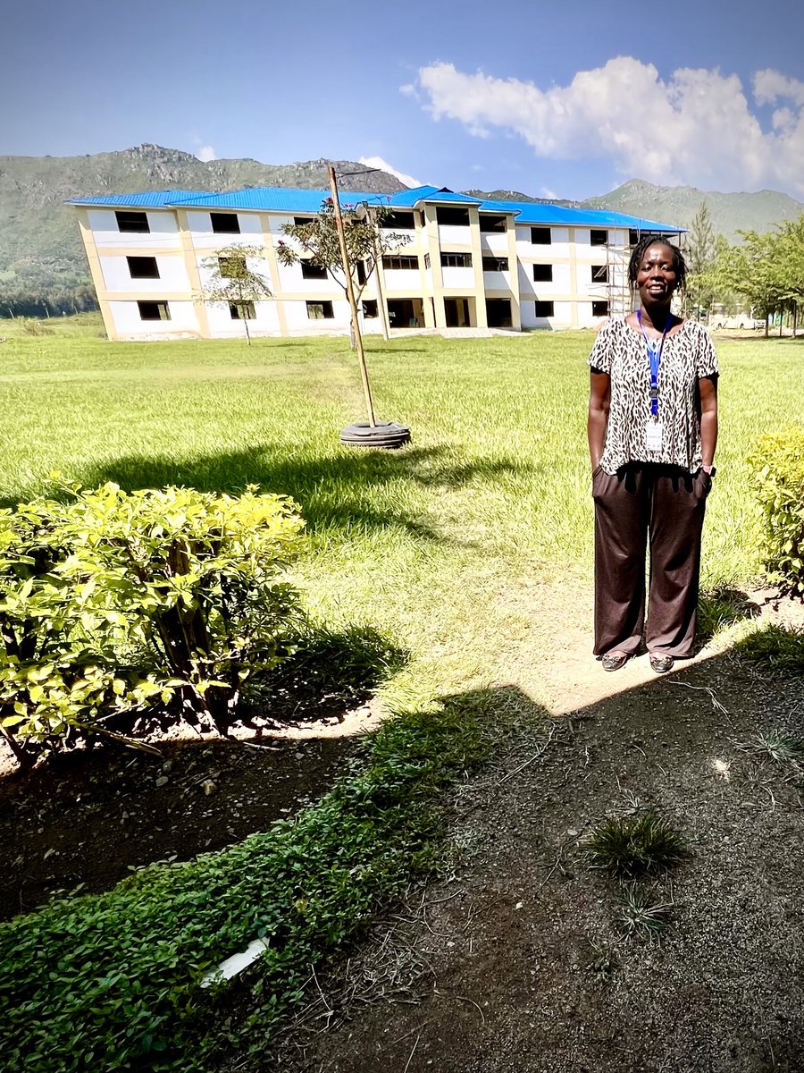 lydiahgitachu's tweet photo. Kenya,my beautiful country.Behind me are The Nandi Hills,am standing on the grounds of The Great Lakes University in https://t.co/C1uMpT9nPv book’s cover is inspired by the Kenyan flag and the story there-in,the triumph of a Kenyan girl against all odds!! https://t.co/C2YI5R7iIV