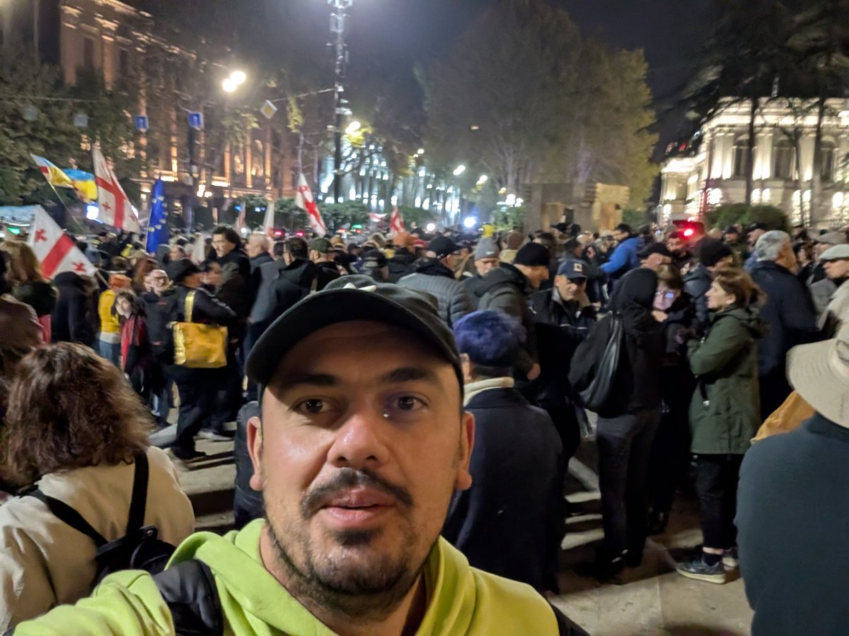 araddun's tweet image. We shrug off GD&apos;s propaganda.  
But a future where our kids forget freedom&apos;s taste? That terrifies us 🇬🇪 #StandWithGeorgia #DefendDemocracy