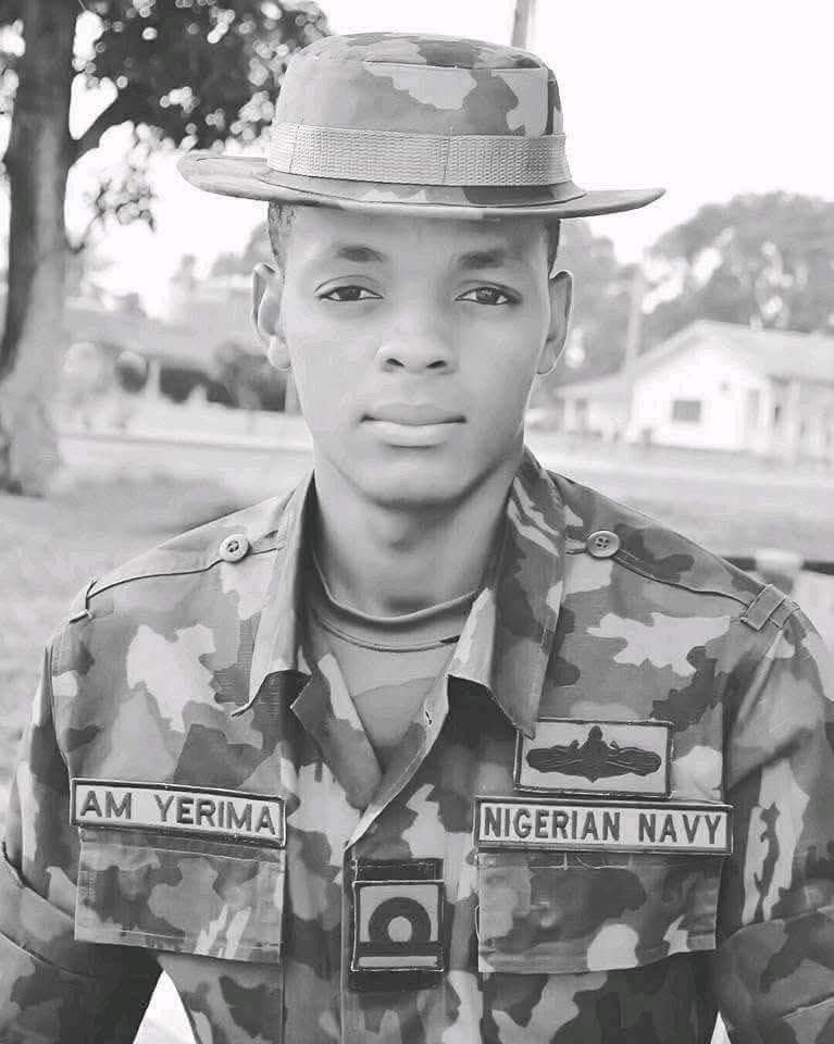 OurFavOnlineDoc's tweet photo. Before they demonise him,
Before they victimise and target him,
This young military officer never attacked the minister.

He is a victim of a drunken power-crazed politician who resorted to verbal intimidation and a litany of insults in an attempt to intimidate the young officer. https://t.co/3Ei7G2RJP0
