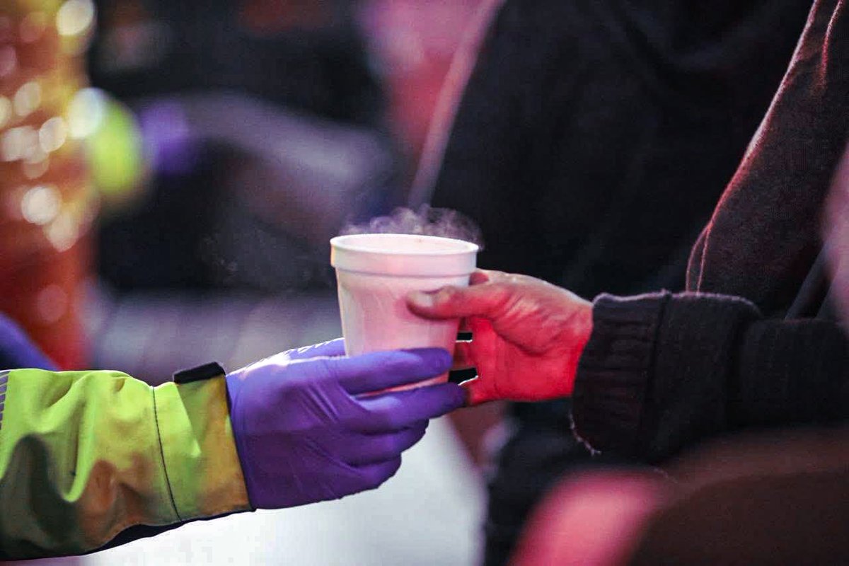 Operativo Carrusel ❄️💛
Ante el frío, Protección Civil Nuevo León recorrió distintos puntos de Monterrey para brindar abrigo y apoyo a quienes más lo necesitan. 🤝

#OperativoCarrusel #ProtecciónCivilNL