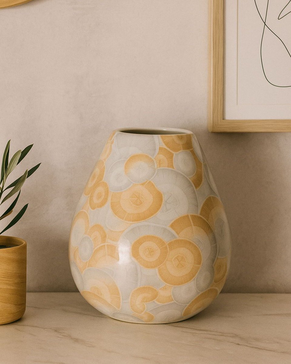 Casagear_USA's tweet photo. Elevate your space with this stunning decorative vase featuring a timeless printed pattern. 🌿✨ 
.
.
.
.
Shop Now👉 https://t.co/vHFWFKBz6F 
.
.
.
.
.
.
.
.
.
.
#HomeDecor #Vase #InteriorDesign #DecorLovers #StyleYourSpace #ArtisticVase #PrintedPattern #DesignInspiration https://t.co/3FzbETmCzl