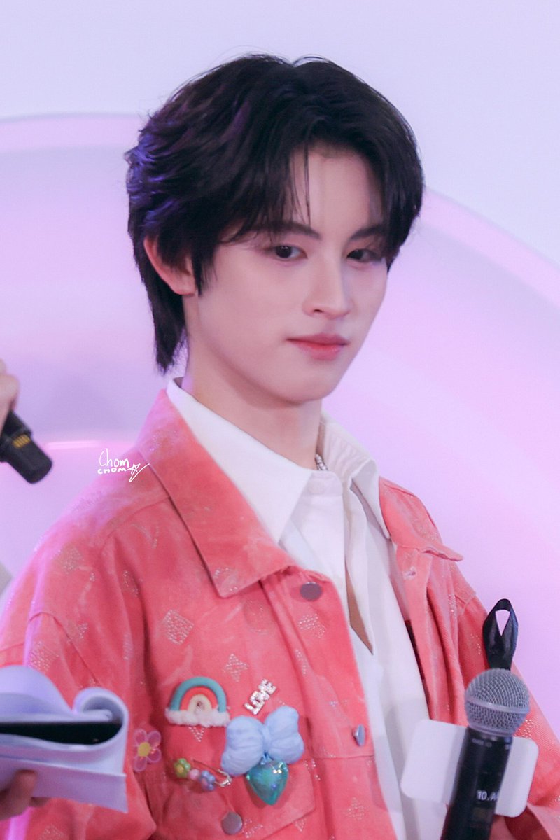 ⋆꒰ঌ·A𐙚A·໒꒱⋆ on X