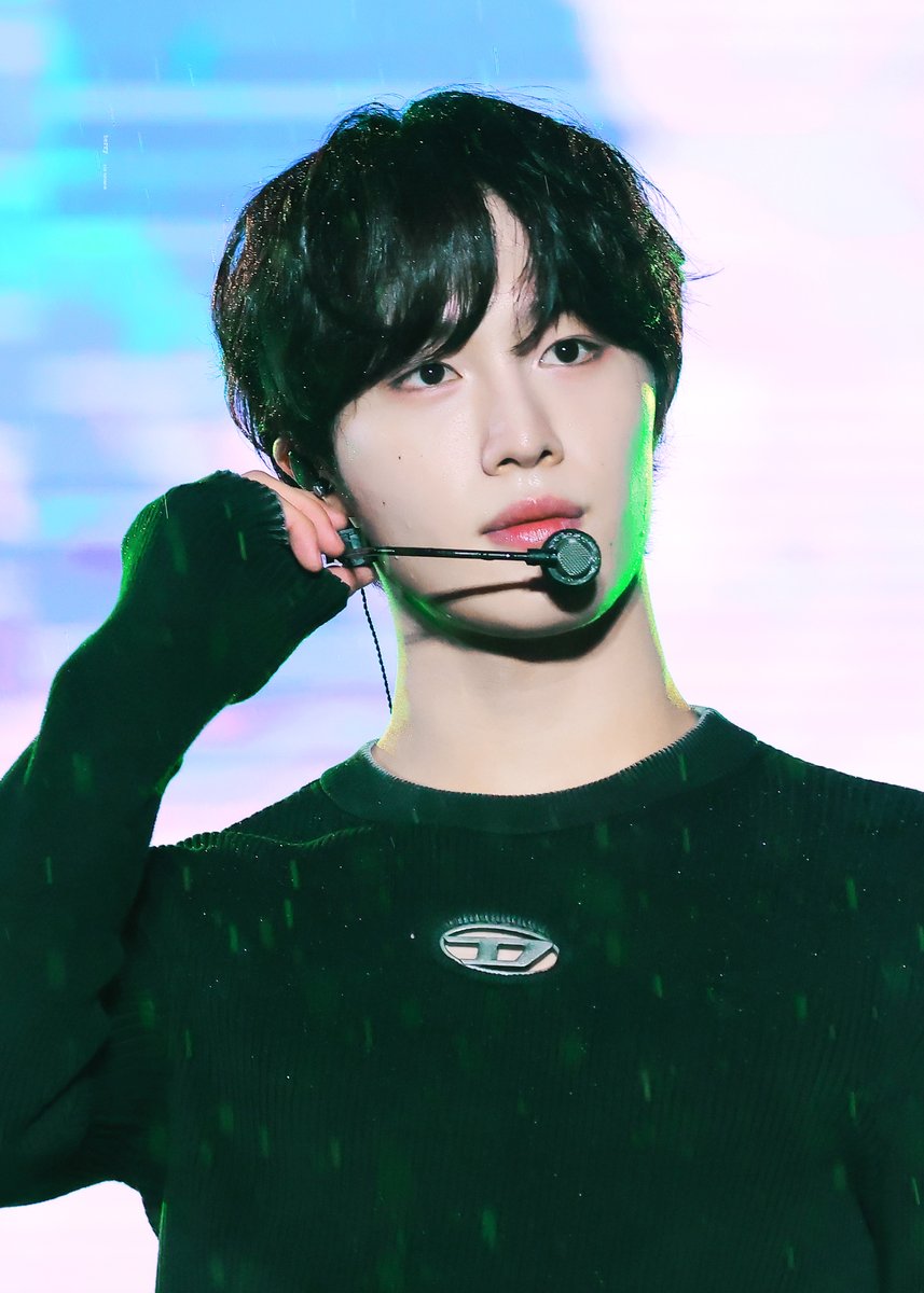 berrylikeu's tweet photo. 251108 #현석 #CIX #씨아이엑스 https://t.co/Ti0xmJBWsQ
