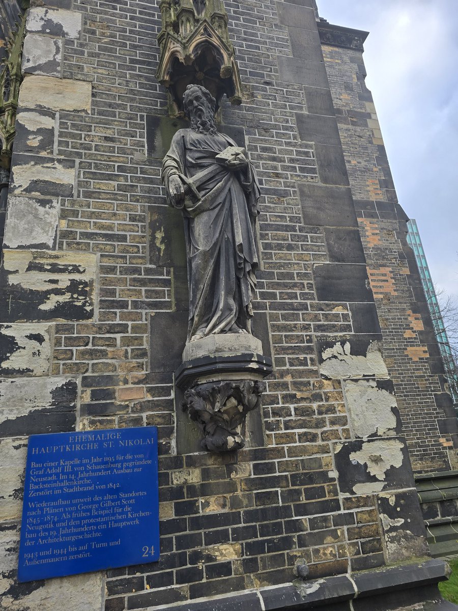 Walking back from the warehouse district, having bought coffee, a few random pictures with a couple from the Nikolai Church memorial