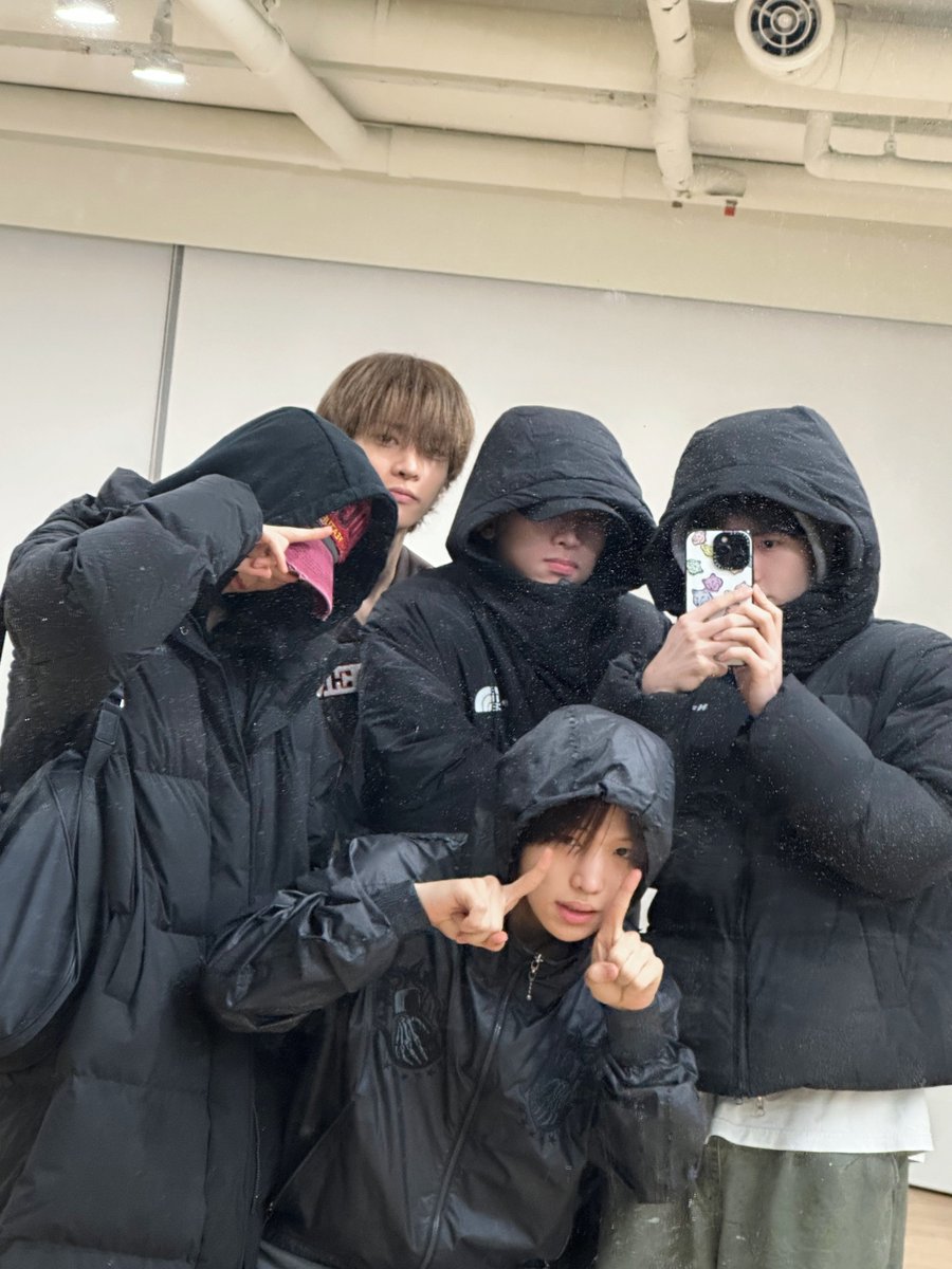 รูปซ้อมวันนี้น่ารักอ่าา เป็นก้อนๆ😆