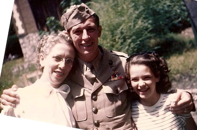 KateMarshallNV's tweet photo. My husband Elliott’s family has served in the military since the American Revolution. Service is a shared sacrifice. Grateful for our veterans and the families who stand beside them. 🇺🇸 https://t.co/IehysrGwYW
