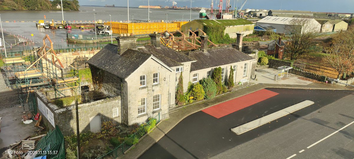Trevor00088700's tweet photo. Foynes railway station https://t.co/OFXMndtdCp