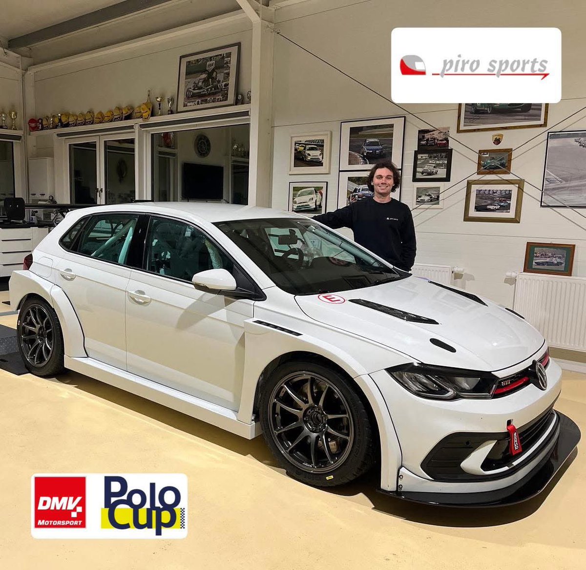 🏁 Back to the roots! 🏁

Das Team Piro Sports aus Heusweiler – das sympathisch-familiäre Team rund um Teamchef Erwin Piro, der selbst in einem der ersten Polo Cups am Start war – steigt in den Polo Cup 2026 ein! 

Gestern wurde das Fahrzeug mit der Chassis-Nummer #5 übernommen.