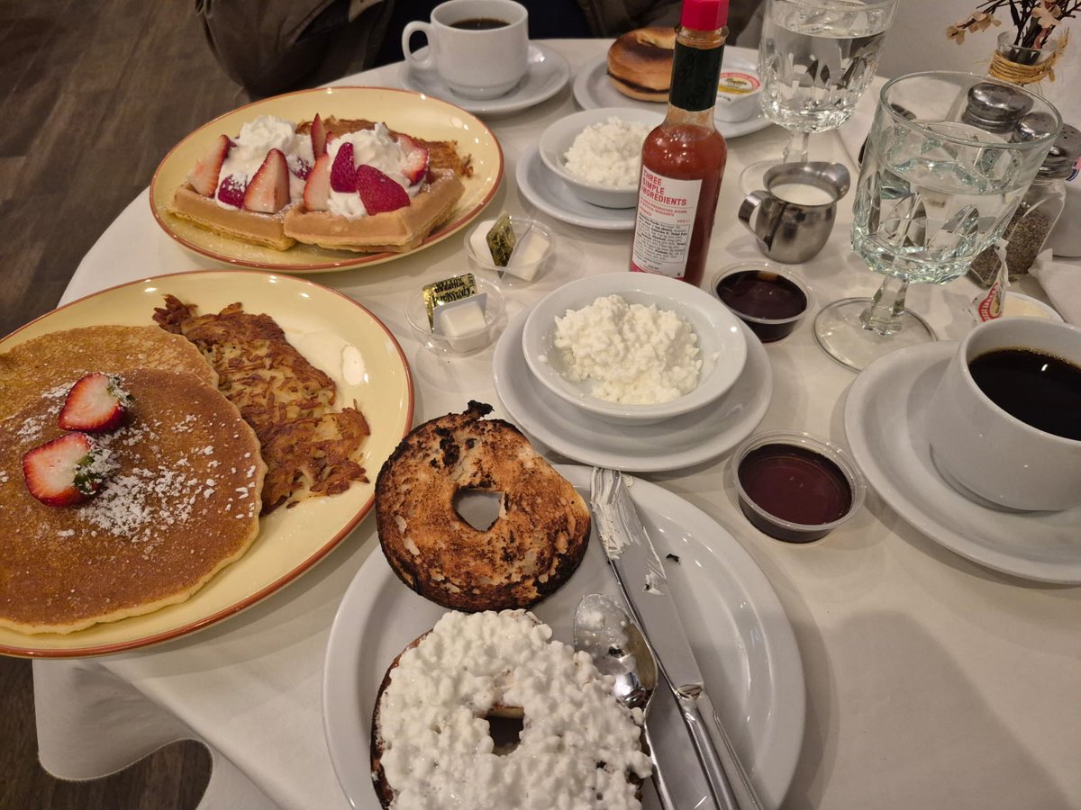 niveditjain's tweet image. King size breakfast for a warrior like day