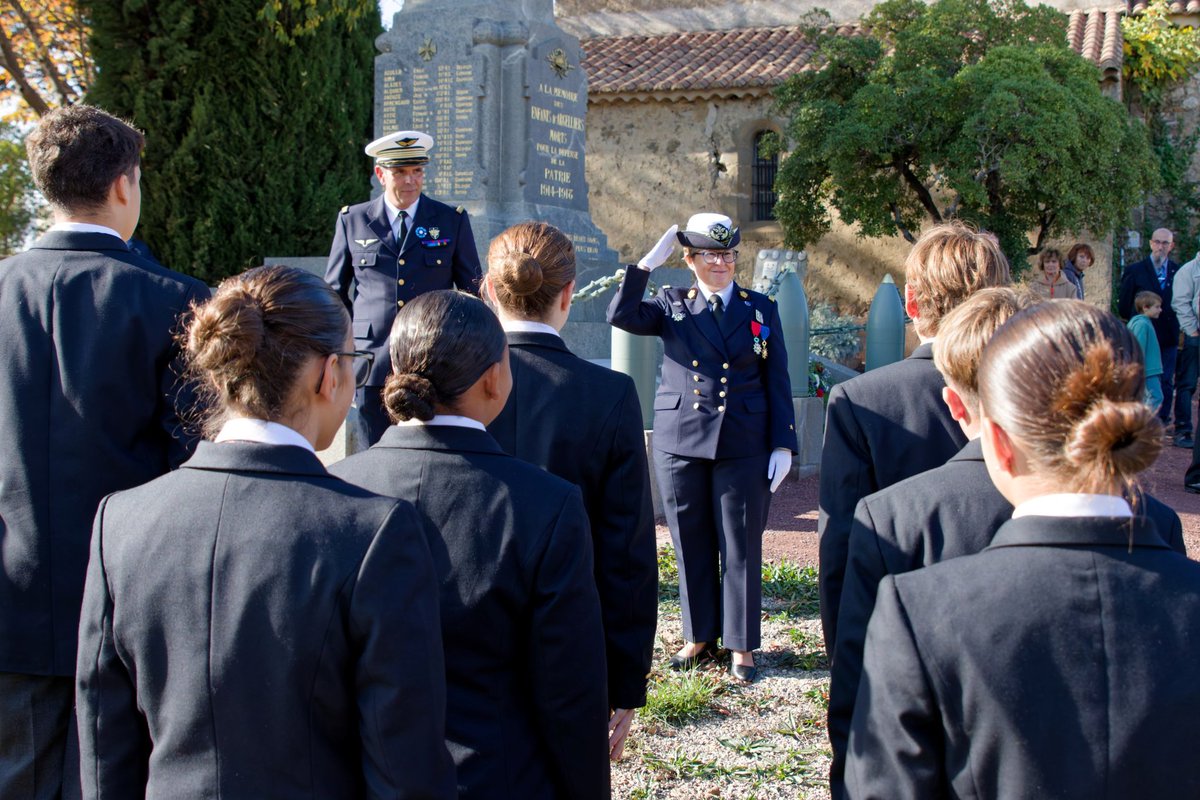 SylviePION2's tweet photo. Cérémonie du #11Novembre à Argeliers dans l'Aude. 
Devoir de mémoire, recueillement et transmission avec la population, les enfants des écoles et les cadets de la défense de Narbonne. 
@SCArmees #VotreHistoireNotreHistoire
#devoirdememoire
@BleuetFrance https://t.co/RZjgfZajSE