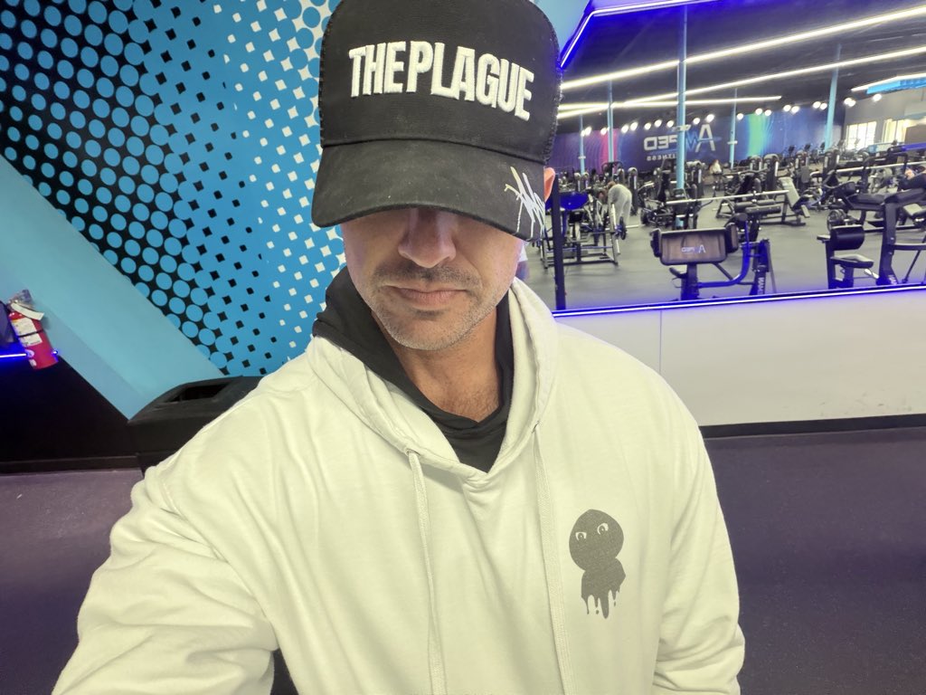 Crypto_chode69's tweet image. Walking @ThePlagueNFT billboard and @Pons_ETH groupie