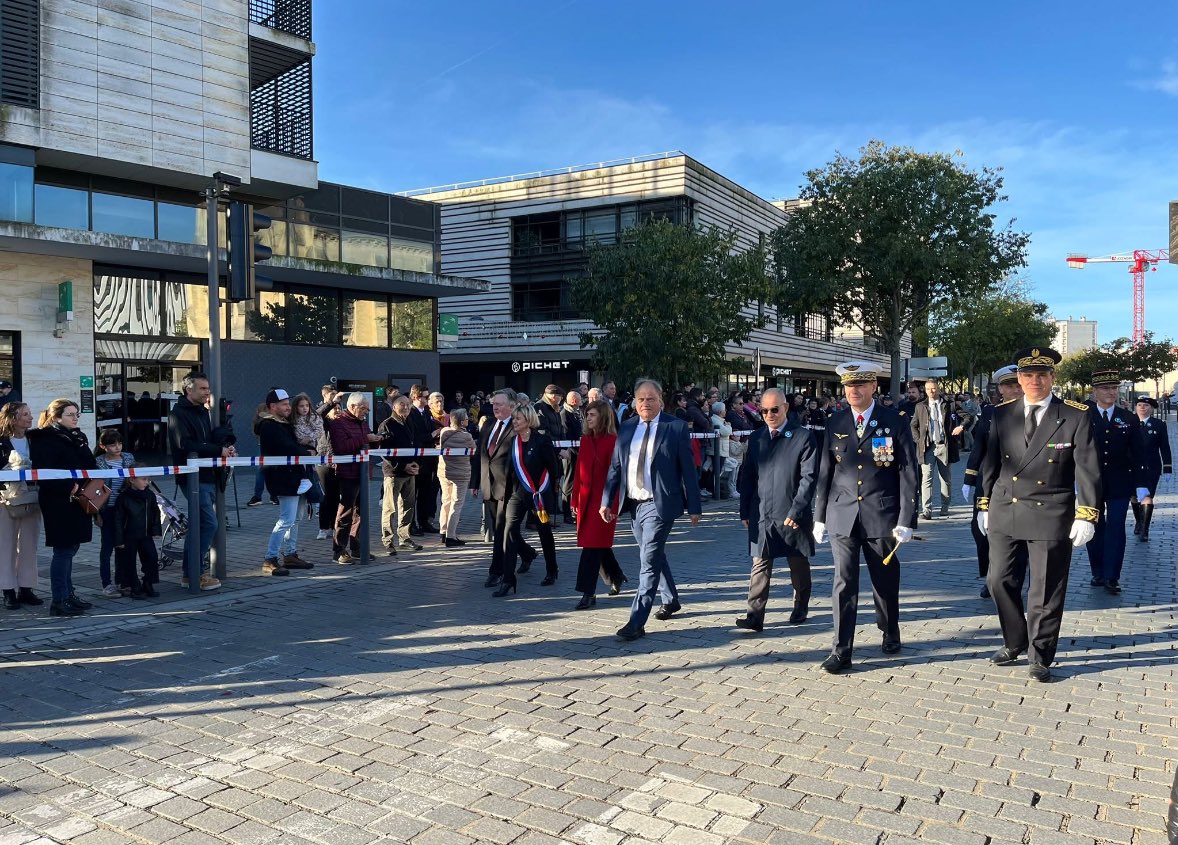 elus_PS_NA's tweet image. 📍Partout en @NvelleAquitaine, les élu·e·s de la majorité régionale étaient présents pour rendre hommage : à Thouars, Tonnay-Charente, Mont-de-Marsan, Limoges, Bordeaux, Niort, Mérignac, Tulle, Brive, Ribérac, Anglet, et bien d’autres.