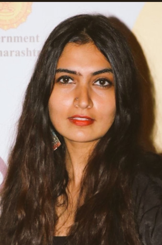 AvniiKourrdii's tweet photo. Simran kour model from Hollywood working also with Bollywood #modelling https://t.co/QJy8FUnrps