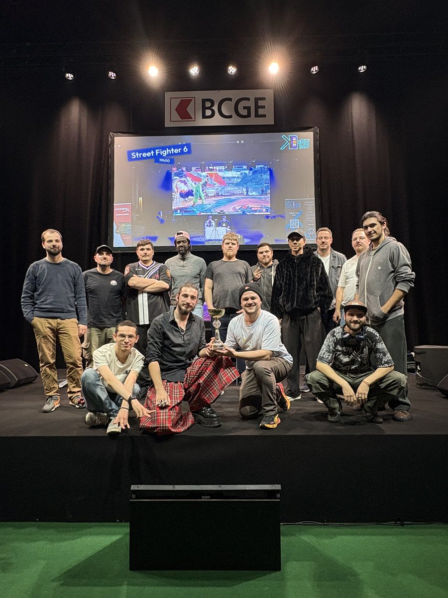 Le live commence maintenant 🔥

8 participants, 1 seuls vainqueur 🏆 

twitch.tv/swissvfl