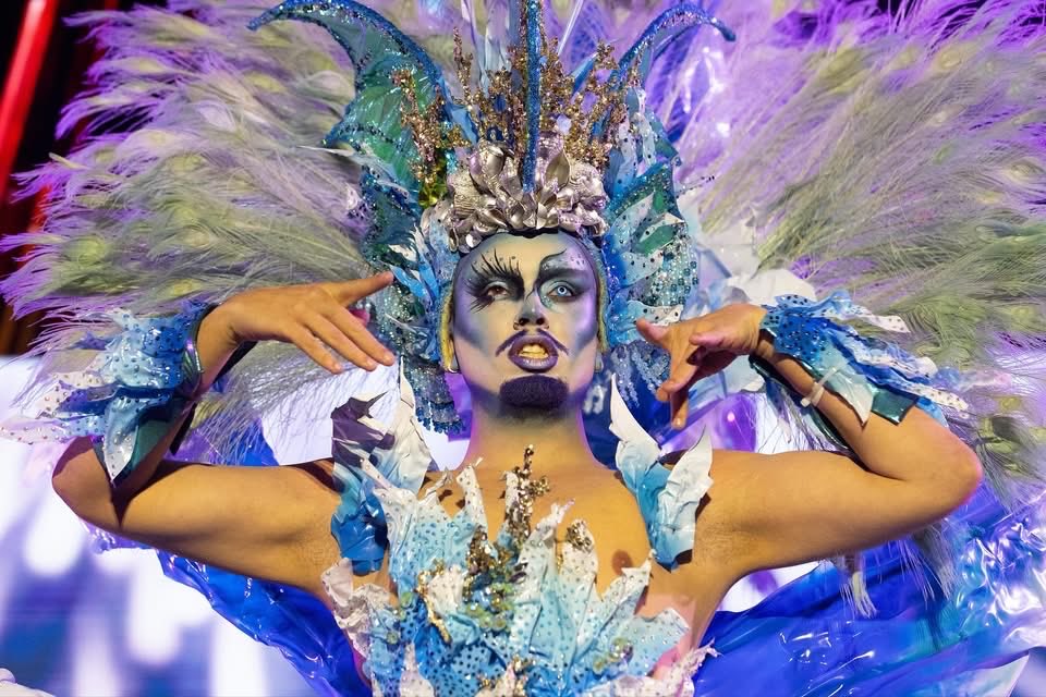 AndrewOpera's tweet image. Back again tonight for Winter #Pride