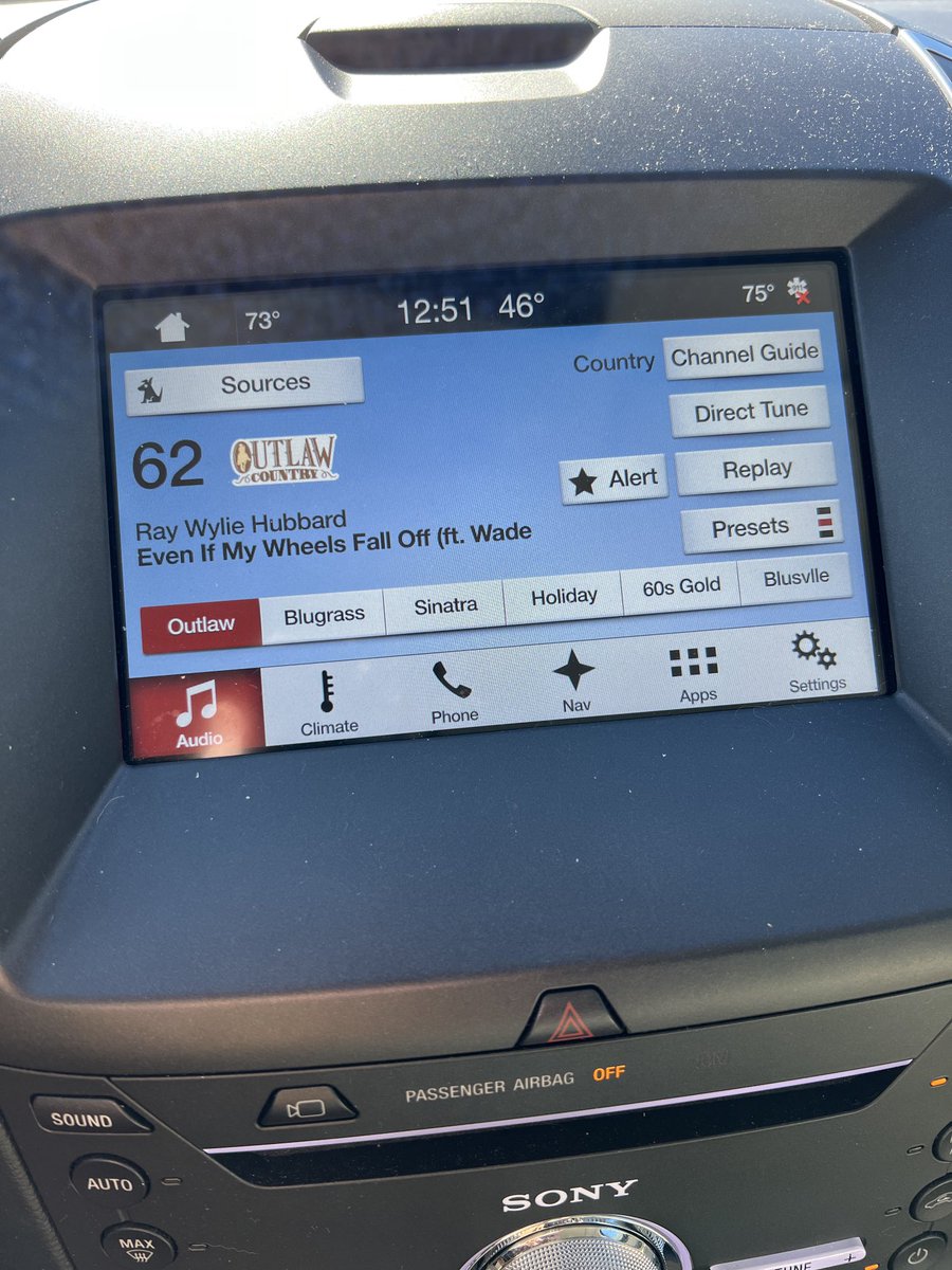 jackfromacworth's tweet image. One of the coolest guys on the planet. ⁦@raywylie⁩ on ⁦@Elizabeth_Cook⁩ #ApronStrings ⁦@siriusxmoutlaw⁩ #62