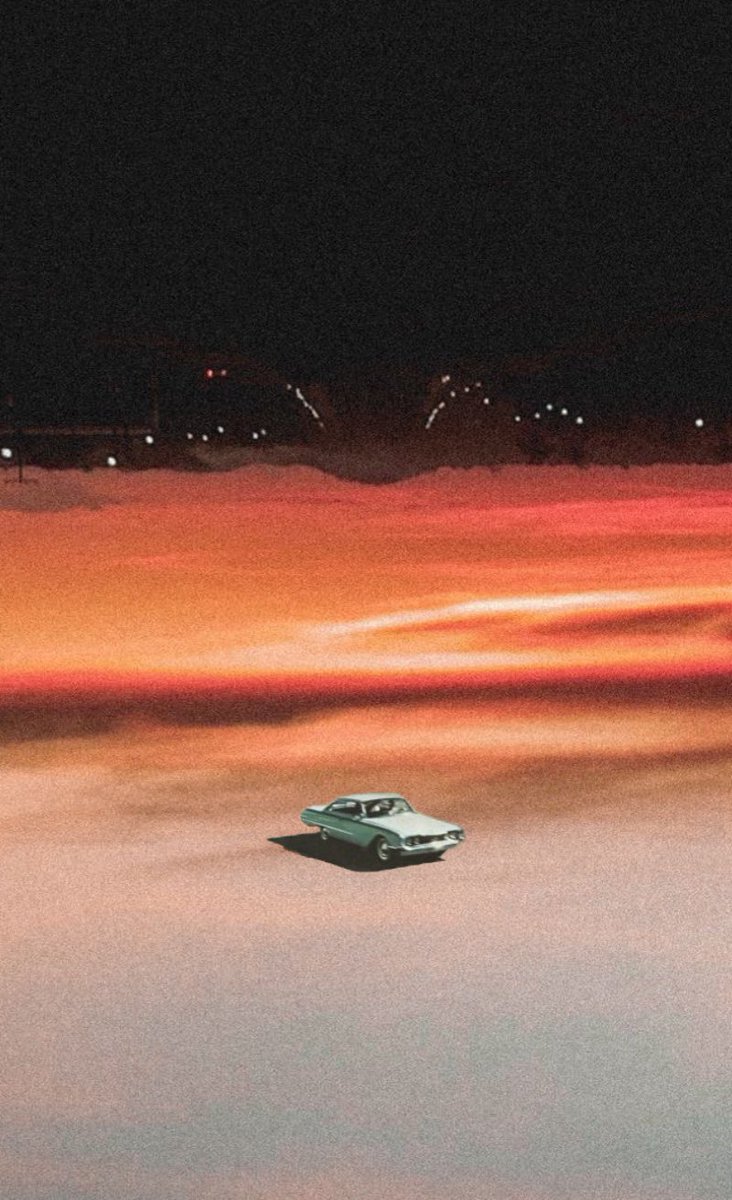 Oaknarrow's tweet image. 1/1 collages currently available on SR 

Top 25 artist this year on @SuperRare with zero curated drops or pushes from the platform. 

No announcements. No marketing team. No agency. 

70 one of one collages collected. 6 secondary sales. Just 4 available