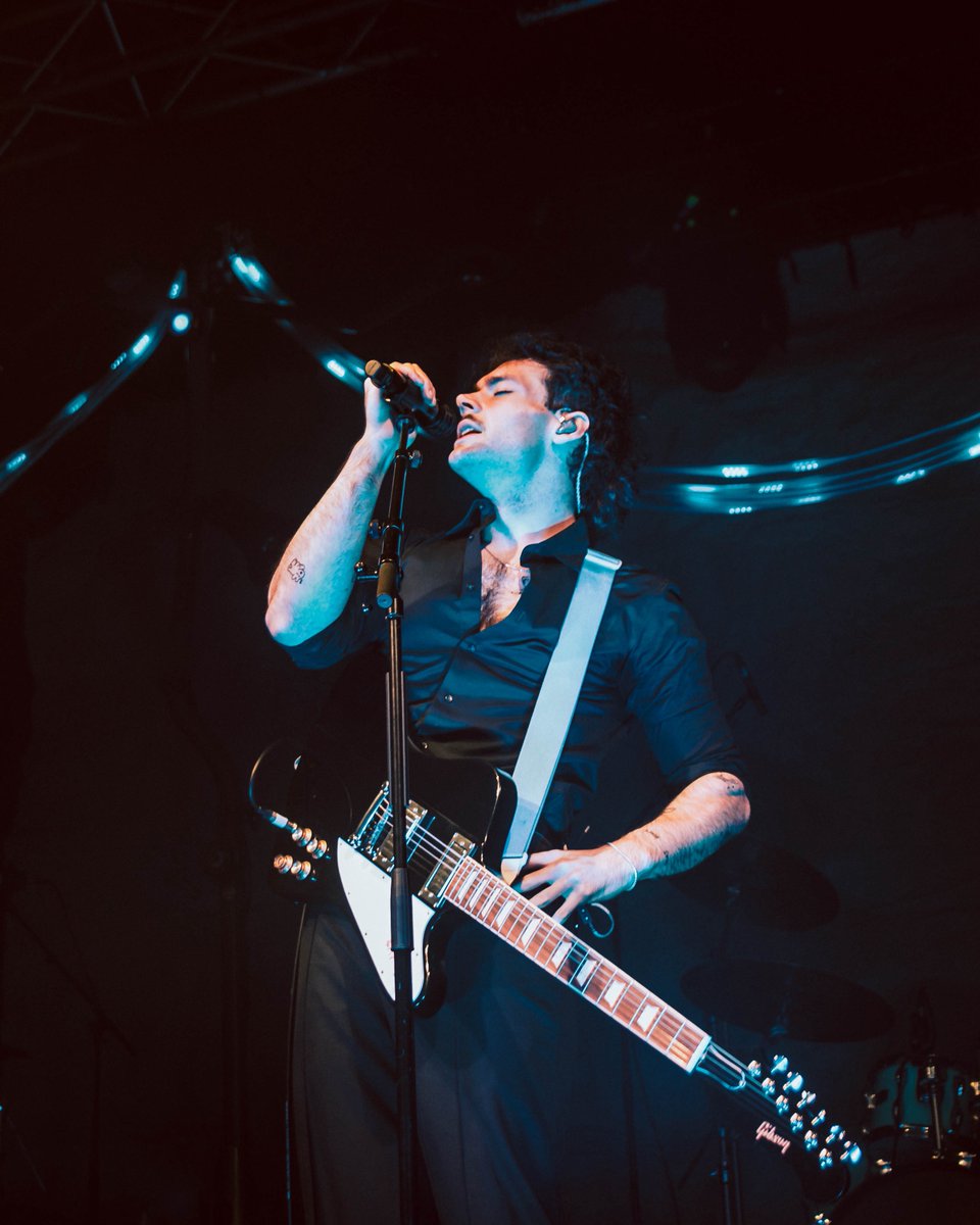 kit / myst 🎆 tweet media