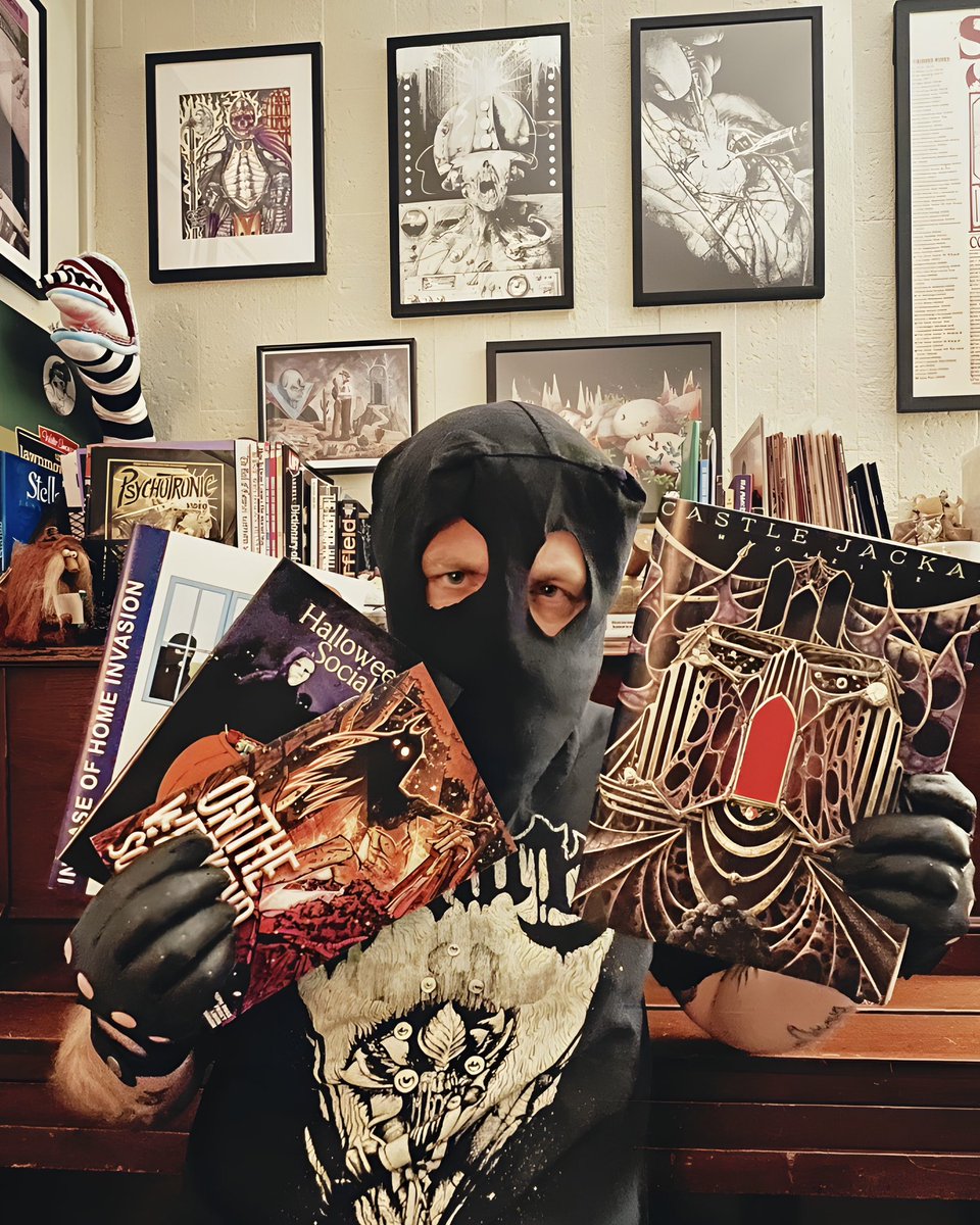 Castle Jackal tweet media