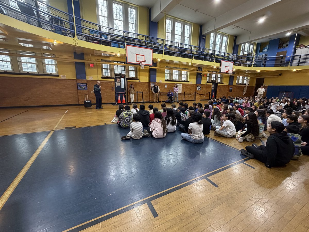 What a great Veteran’s Day chat with our very own Sergeant Bazikian and Colonel Nolette! Thank you not just for your service, but for your motivating words ❤️🤍💙🪖  “The only easy day was yesterday” <a href="/WeehawkenTSD/">Weehawken Schools</a> <a href="/SuzanneMera/">Mrs. Mera</a>