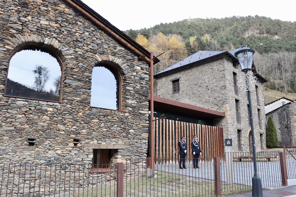 DEMÒCRATES tweet media