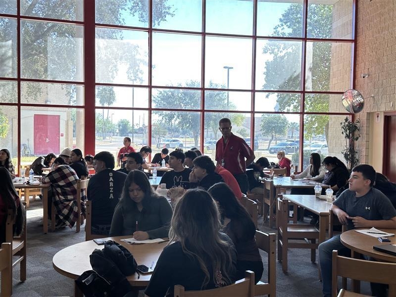 JCECHSRedWolves's tweet image. 🎉 What an incredible Saturday at La Joya ISD! 🎉 Our Enrichment Camps and FAFSA Drive at Jimmy Carter Early College High School on November 8 were a HUGE success! 🙌