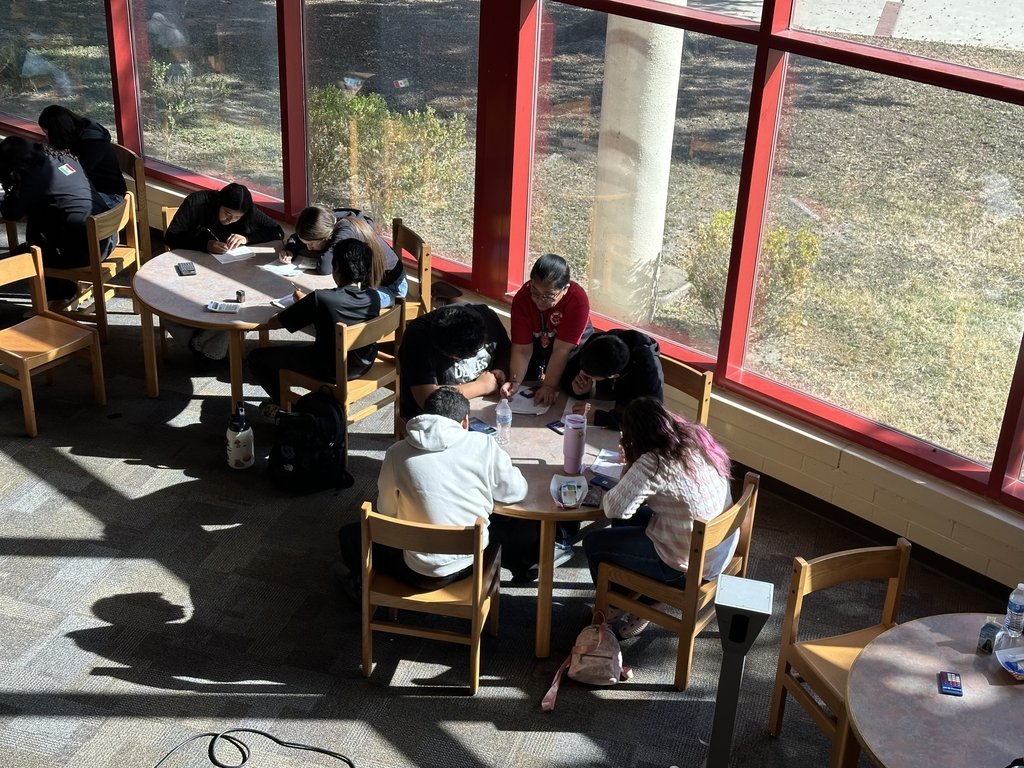 JCECHSRedWolves's tweet image. 🎉 What an incredible Saturday at La Joya ISD! 🎉 Our Enrichment Camps and FAFSA Drive at Jimmy Carter Early College High School on November 8 were a HUGE success! 🙌