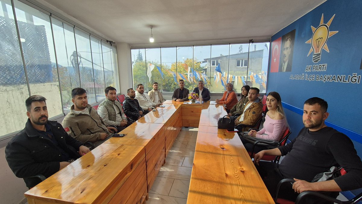 Aladag ilçemizdeki genç kardeşlerimizle sohbet ettik.
Gençler teşkilatımızın dinamosu ve  geleceğimizdir…