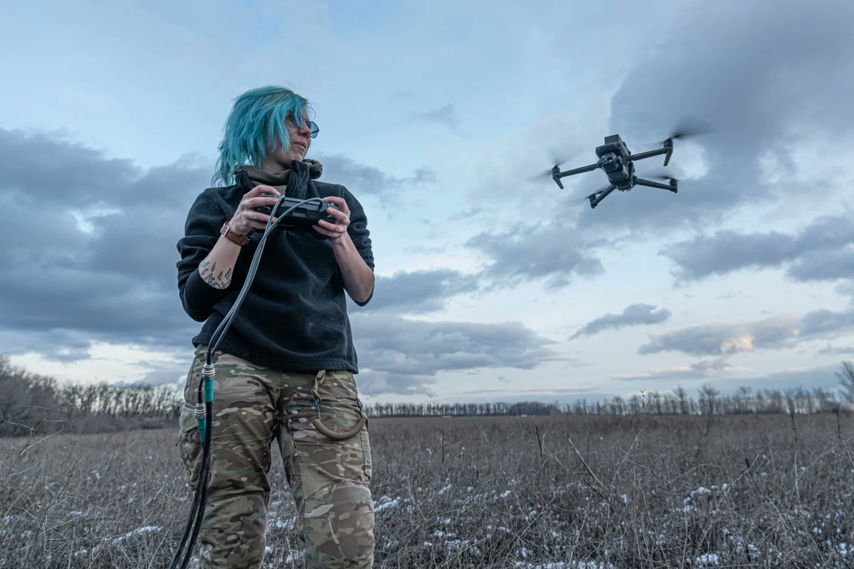 "My mother wanted me to stay at home, be a wife, have children. And I chose what she calls a man's profession, living with a constant threat on my life."

The women of Khartiia via <a href="/NPR/">NPR</a>: 

npr.org/2025/11/11/nx-…