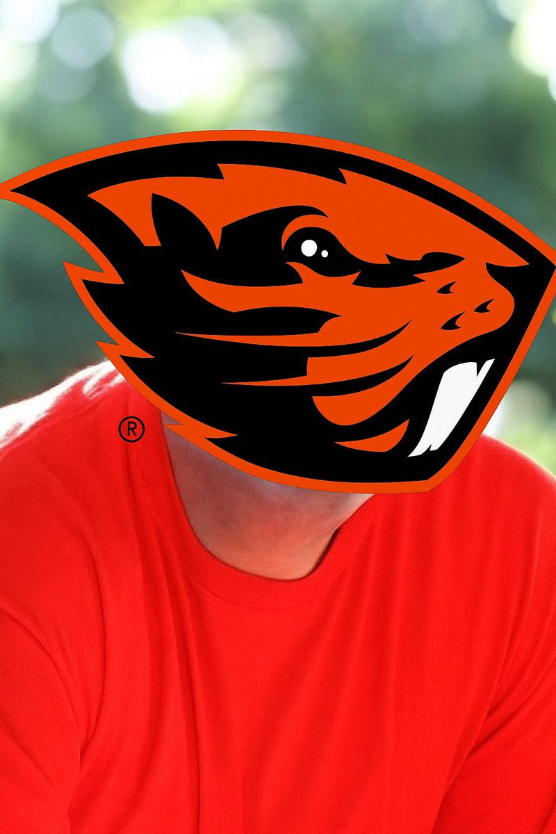 DamReport's tweet image. Scott Barnes showed up to work Tuesday morning in a Death Star. 

Per a source, Barnes was heard saying  "Fear is the path to the dark side. Fear leads to anger. Anger leads to hate. Hate leads to suffering" 

My column on Obeav-Wan mission to take down the Death Star. 

#GoBeavs