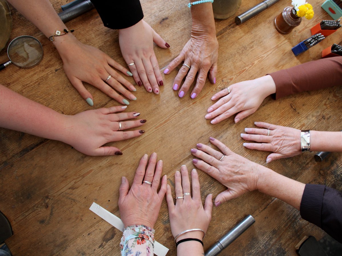 Quarterworkshop's tweet image. Hen do plans, but make them meaningful 💍
Gather your favourite people for a jewellery-making celebration — laughter, creativity, and connection in a calm, joy-filled space.  ✨✨
#hendoideas #jewellerymaking #handmadejewellery #makememories #celebrateinstyle
