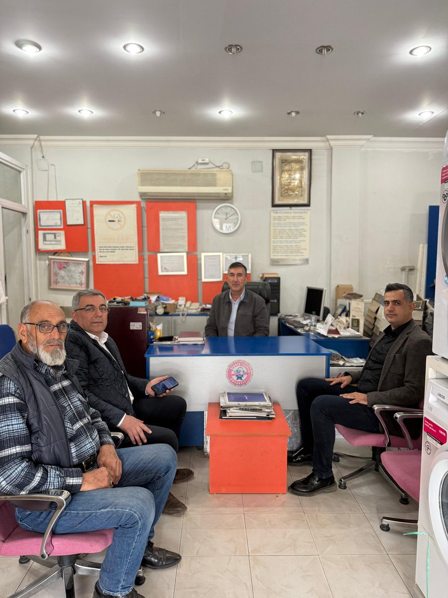 Aladag önceki dönem ilçe başkanımız Mahir Kılıç’ı ilçe başkanımız Sayın Saffet Özen’le birlikte iş yerinde ziyaret ettik. Nazik misafirperverlikler için kendilerine teşekkür ederiz.