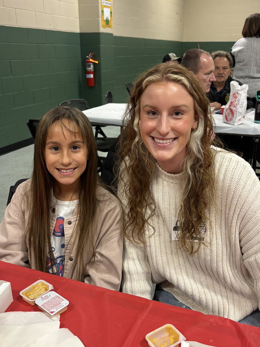 Veteran’s Day Luncheon at Walter G. Nord! Thank you to our Veterans for attending and your service. Thank you to our Nord staff and students who made this such a special event!