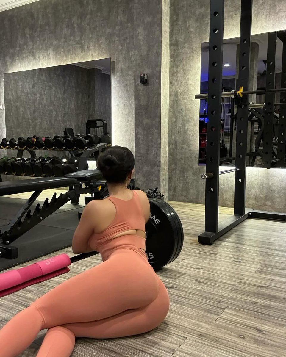 clichelithe's tweet image. Gym night.