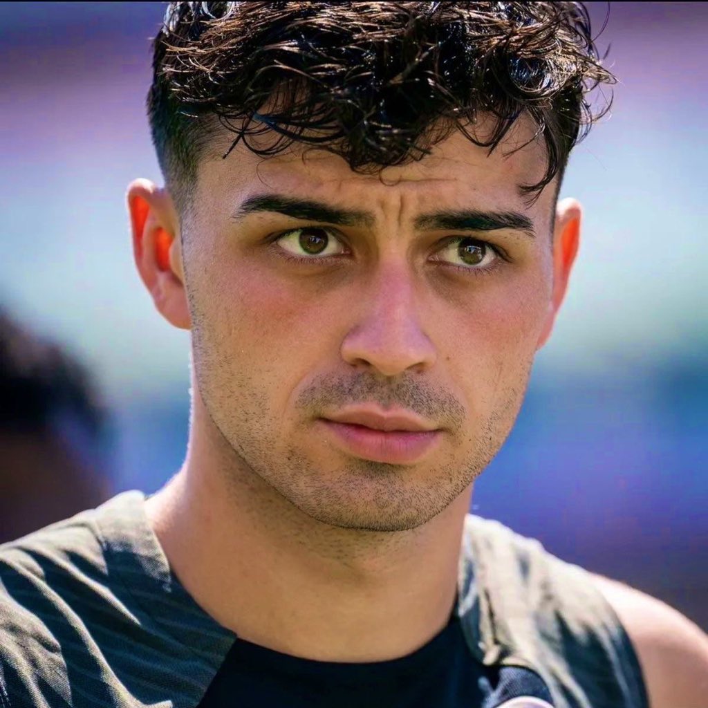 diasp8dri's tweet image. Sickening facecard