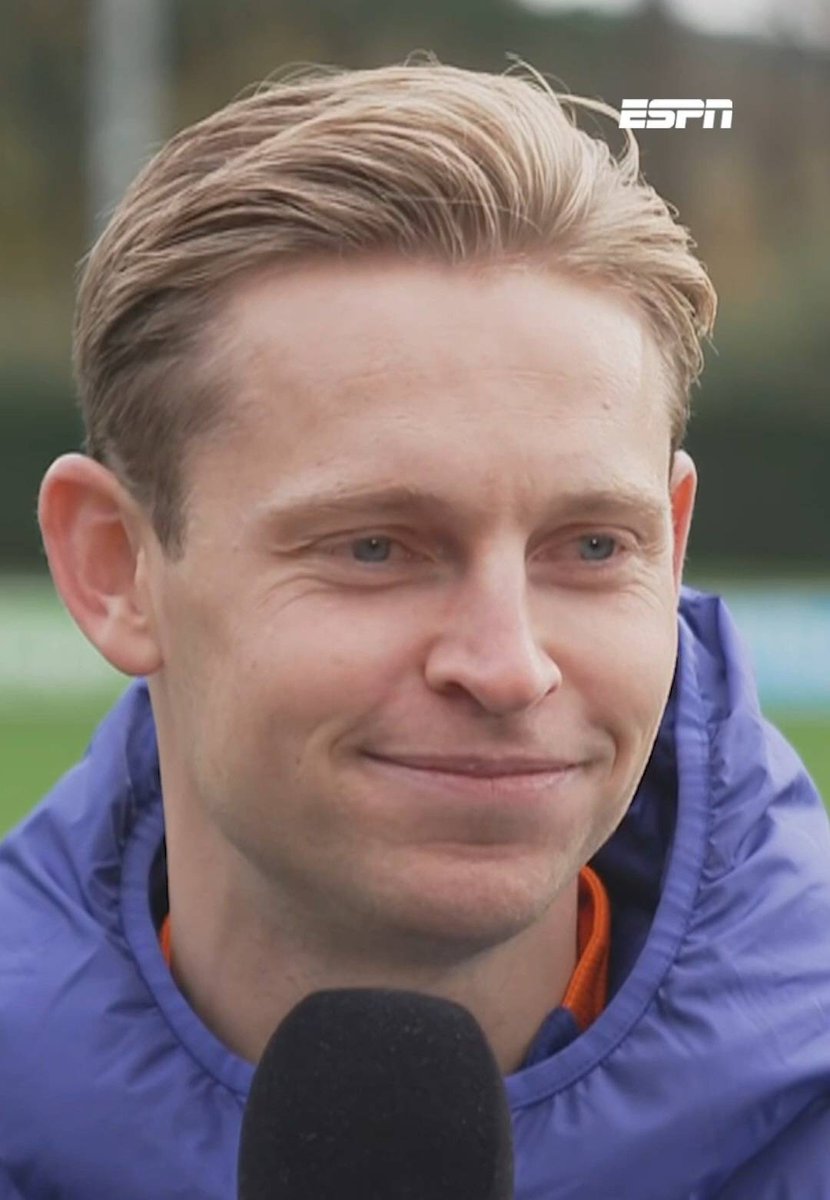 BarcaTimes's tweet image. 🚨🎙️| Frenkie de Jong: “Do I need to go to the Premier League to prove myself? I don’t think so. There have been offers, but I&apos;m happy at Barça. The Premier League is the best league right now without a doubt, just like La Liga was about ten years ago. But that doesn’t mean you…