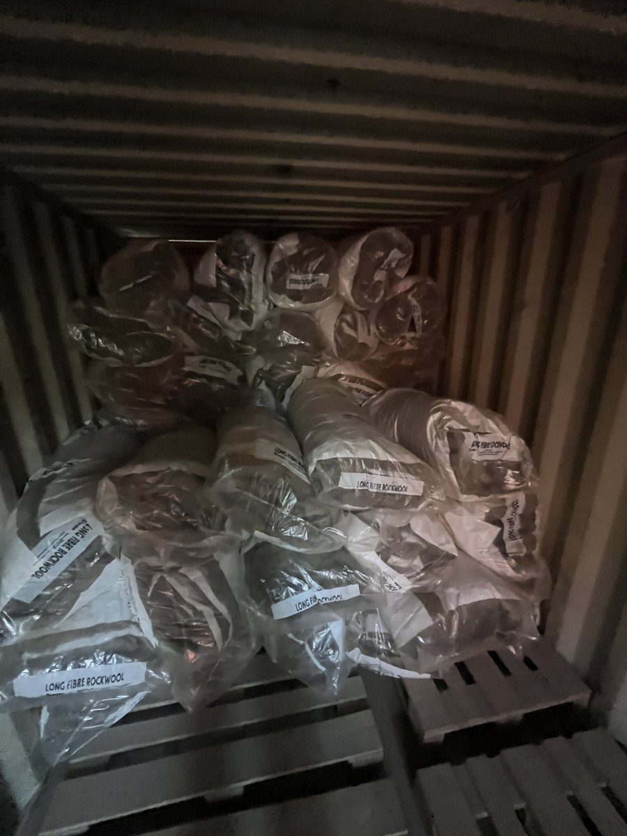 Gabiscongabs's tweet photo. Rockwool delivered straight from our warehouse to site. Perfect for insulation, fire safety and soundproofing.
#GGNL https://t.co/u1YumkqAGa