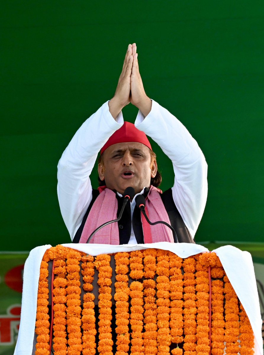 Gauravmla786's tweet image. एग्जिट पोल कुछ भी हो, 

14 तारीख को महागठबंधन की सरकार बनेगी,
माननीय तेजस्वी यादव जी मुख्यमंत्री बनेंगे l

#PDA #BiharElection2025 #RJD #SamajwadiParty #BiharElections