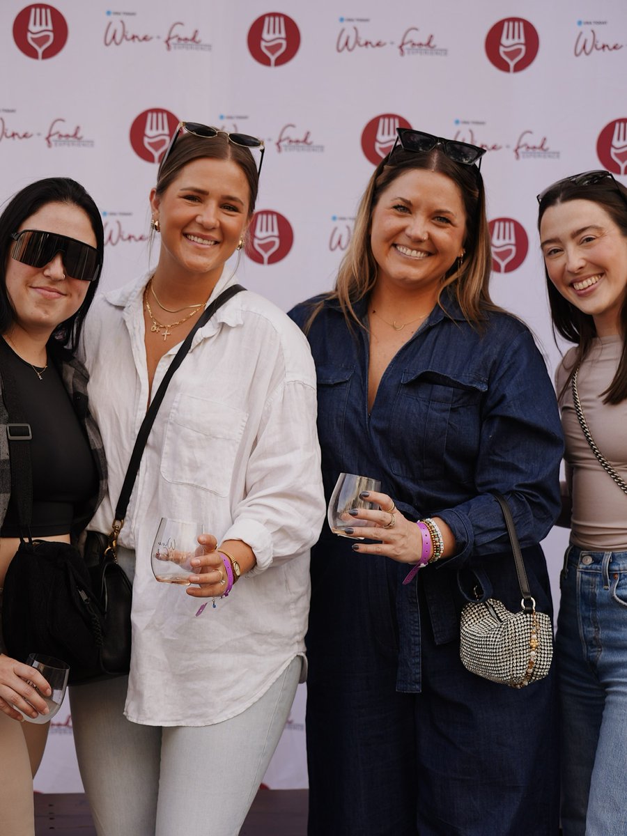 🍷 Naples, let’s toast to local flavor! ✨
We’ve partnered with Yelp Southwest Florida to celebrate the tastes of the Paradise Coast. Check in on Yelp to share your foodie pics, connect with local spots and recap your favorite bites. 📸